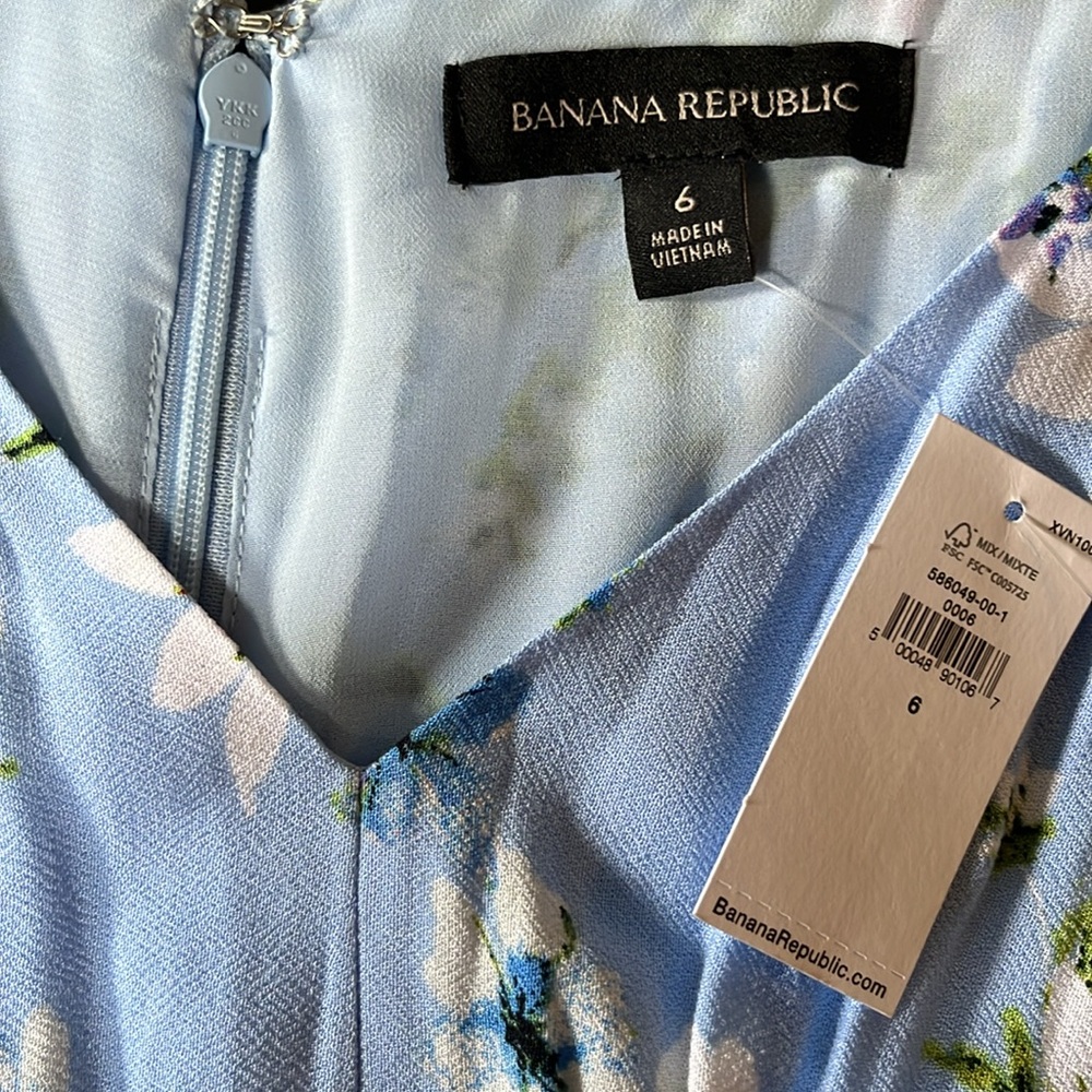 Banana Republic EcoVero floral maxi dress, light blue color - Picture 5 of 7